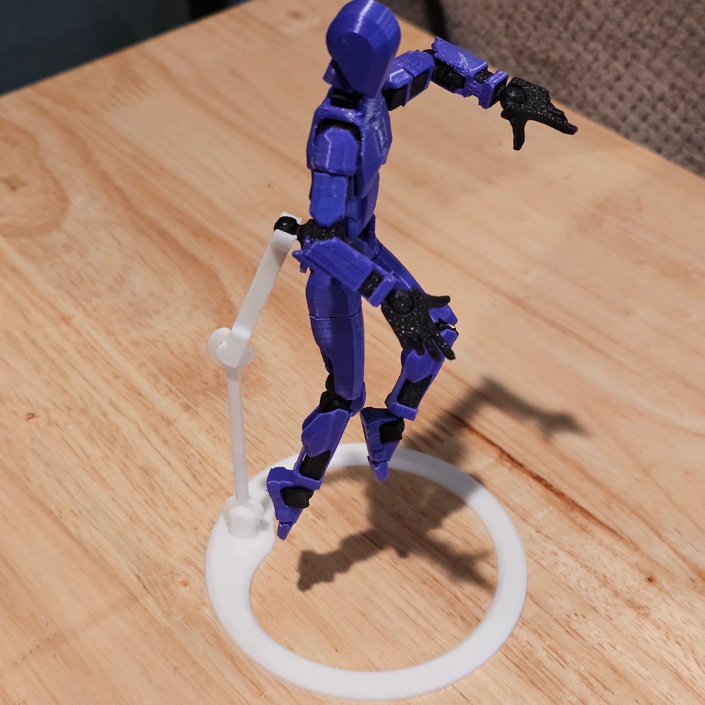 Fully Articulated Model Dummy – 3D Printed Poseable Figure & Stand