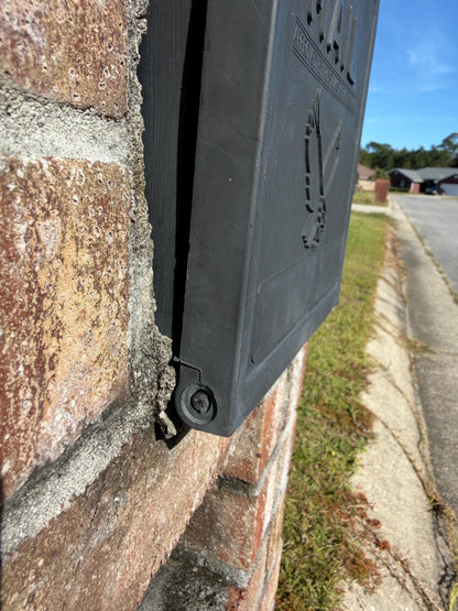 Replacement Door for Plastic Mailbox – Style 2 – Front Options: Plain, Text, or Decorative Figure (Copy)
