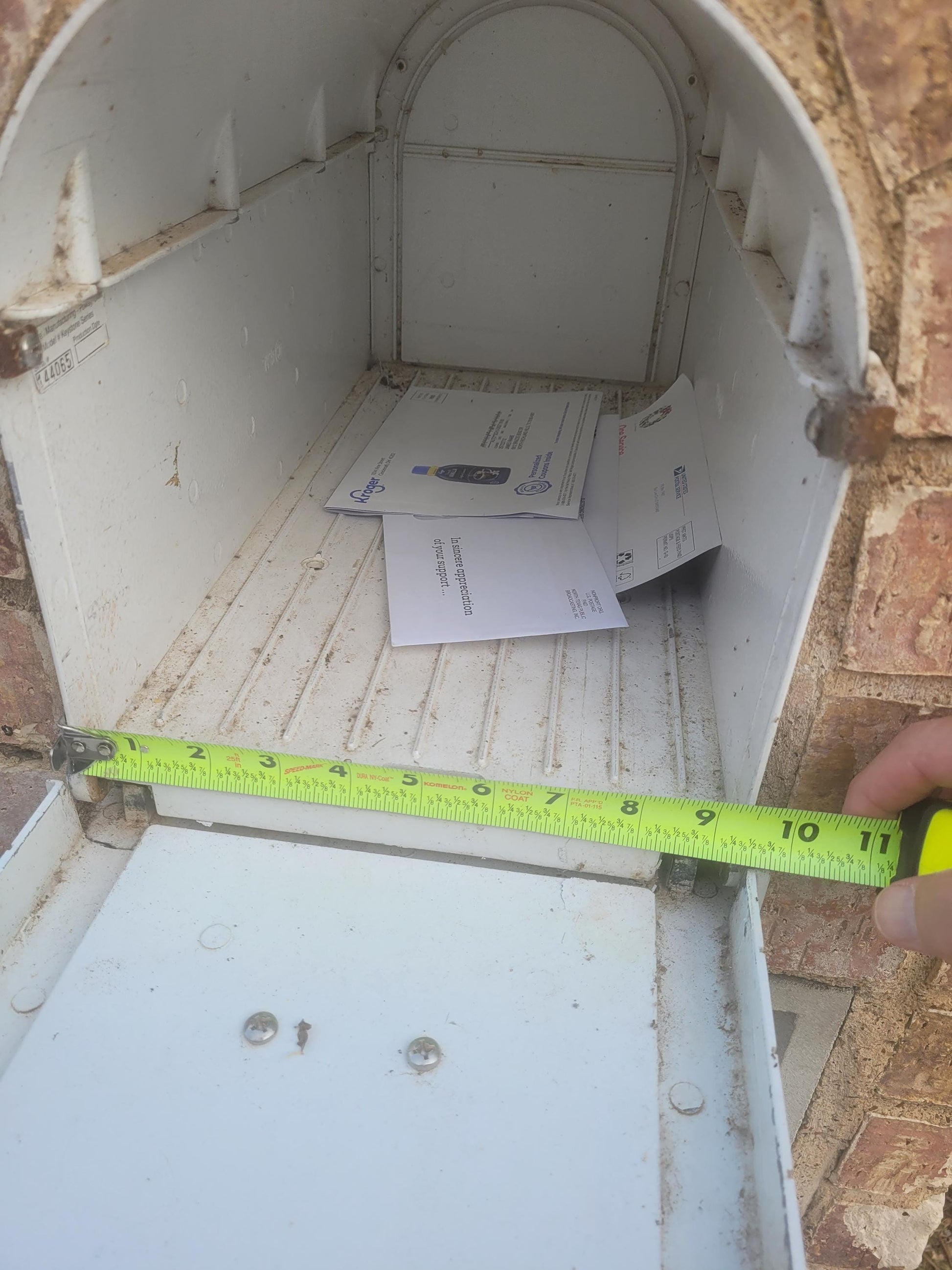 Design 3 plastic mailbox opening measured about 10 inches wide