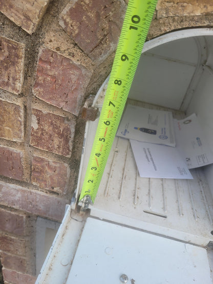 Design 3 plastic mailbox height measured about 7 inches