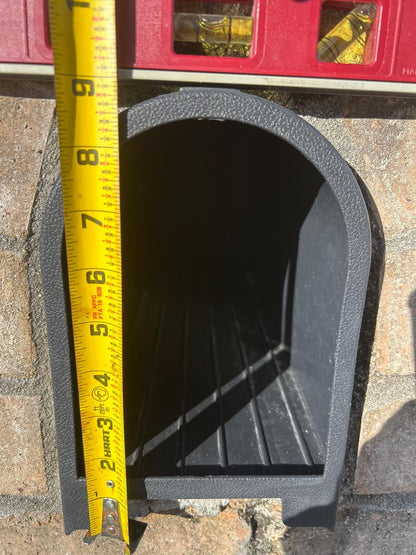 New 3D printed replacement door for Design 7 plastic mailbox