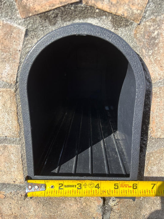 Design 7 plastic mailbox opening width measurement