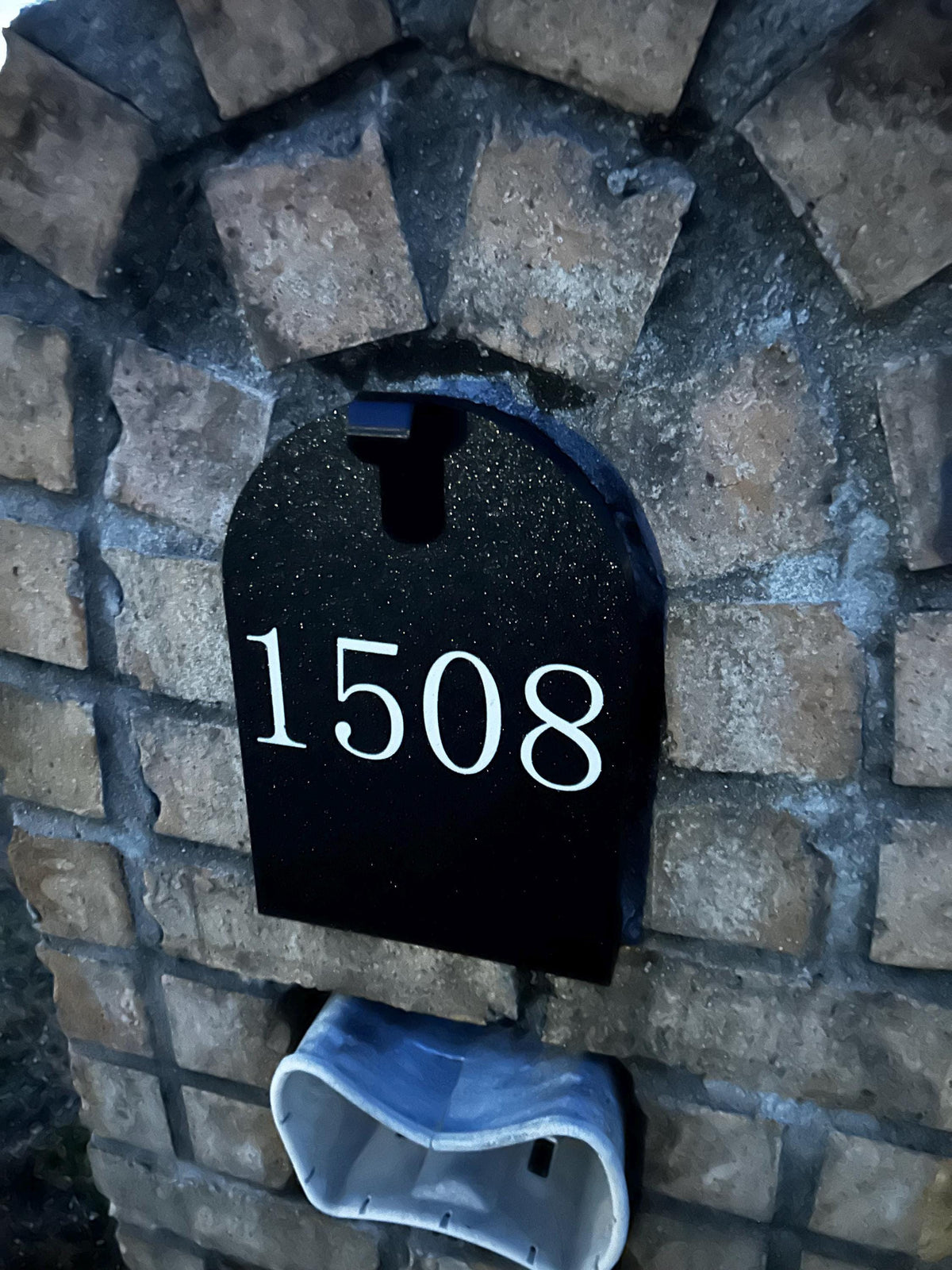Replacement door with house number 1508 installed on a Design 7 mailbox