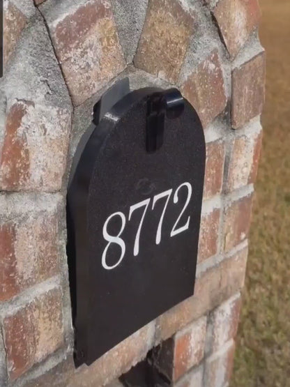 Replacement Door for Plastic Mailbox – Style 2 – Front Options: Plain, Text, or Decorative Figure (Copy)